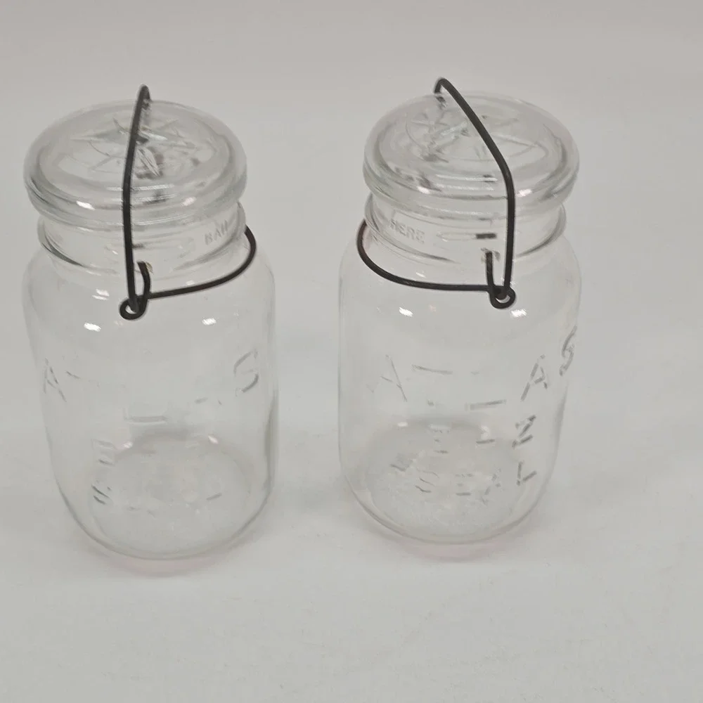 Lot Of 2 Vintage ATLAS E-Z SEAL MASON Canning Jar with‎ Lids & Old Style BAIL F